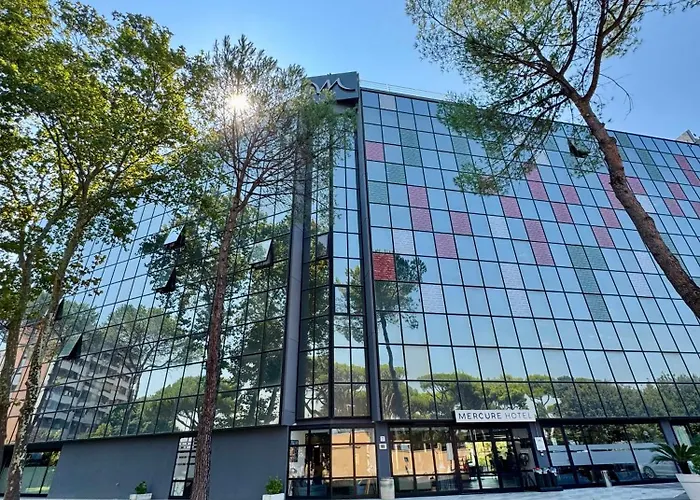 Mercure Cinecitta Szálloda 4*