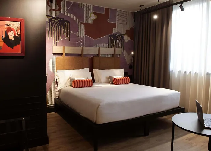 Hotel Mercure Cinecittà 4*