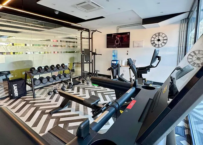Mercure Cinecitta 4*